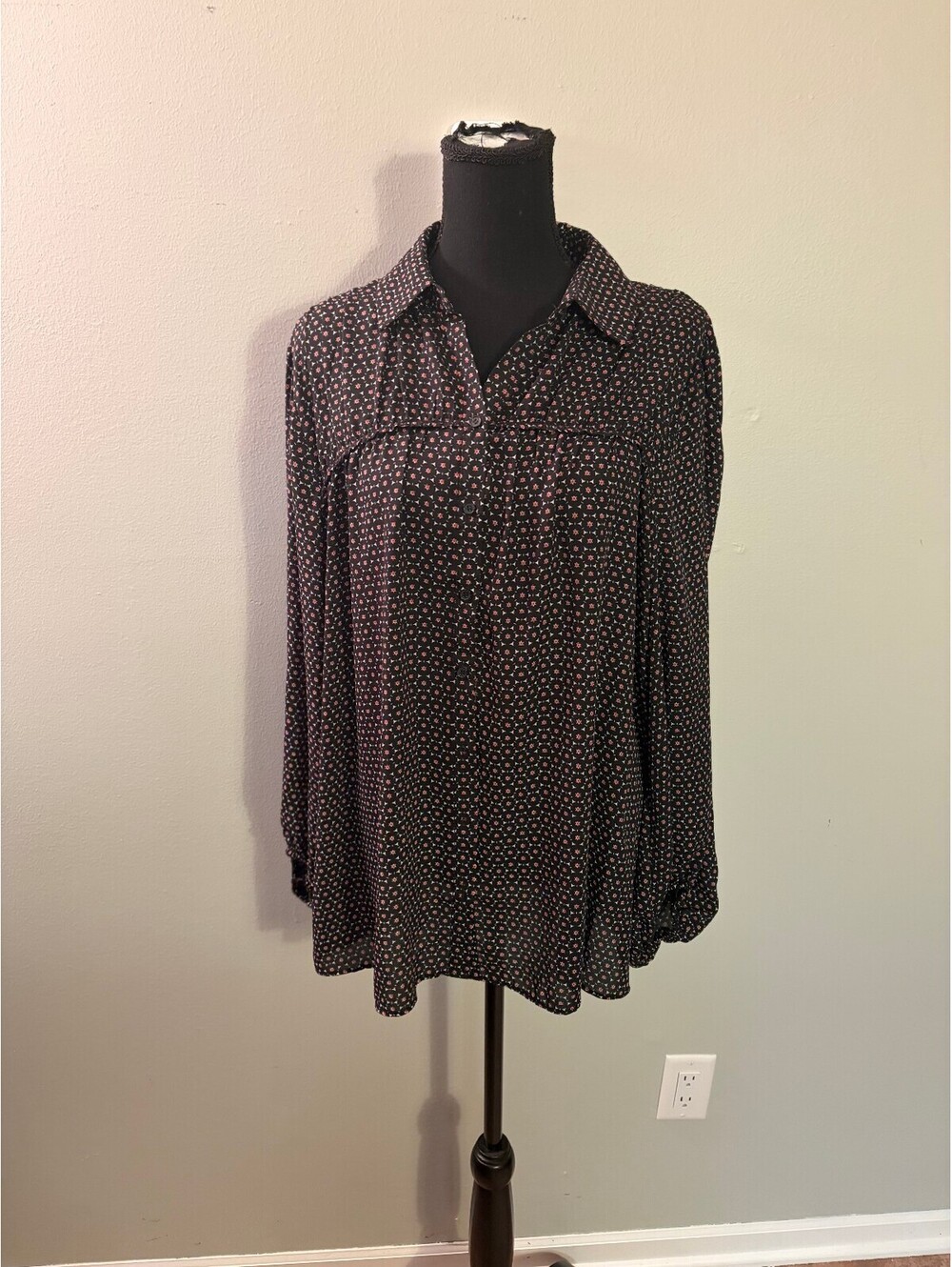 Max Studio Women's Black Patterned Long Sleeve Blouse XL